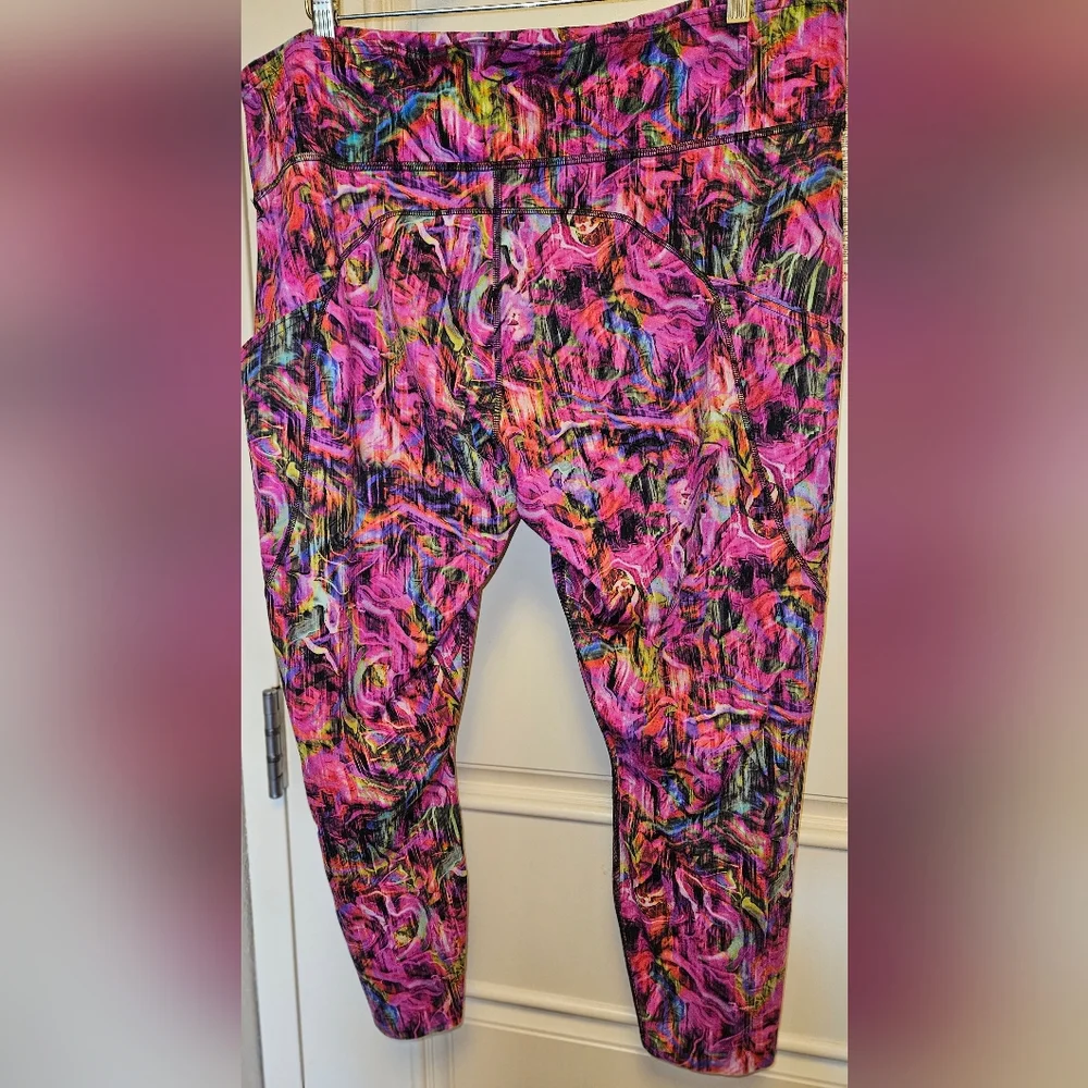Multi Color Fast And Free High Rise Crop - Picture 4 of 5
